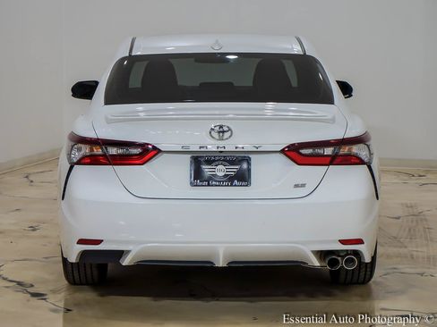 Used 2021 Toyota Camry SE FWD image 7