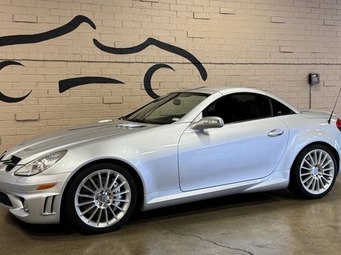 Used 2005 Mercedes-Benz SLK 55 AMG image 11