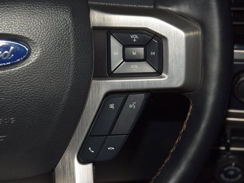 Used 2022 Ford F450 Platinum w/ FX4 Off-Road Package image 42