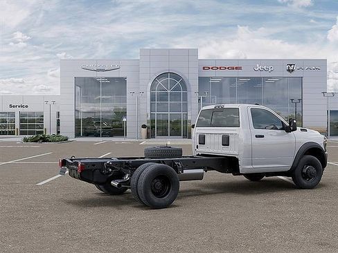 New 2026 RAM 3500 Tradesman AWD/4WD image 4