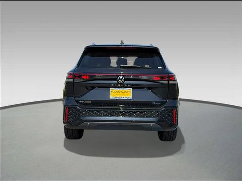 New 2026 Volkswagen Tiguan SEL R-Line AWD/4WD image 5
