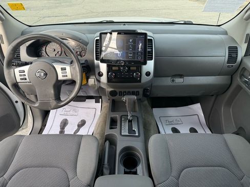 Used 2017 Nissan Frontier SV w/ SV Value Truck Package image 18