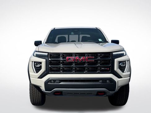 New 2026 GMC Canyon AT4 AWD/4WD image 2