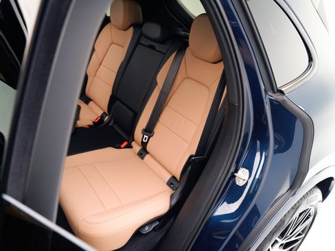 New 2026 Porsche Cayenne image 31