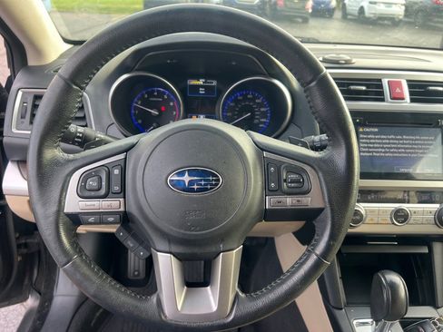 Used 2017 Subaru Outback 2.5i Limited AWD/4WD image 28