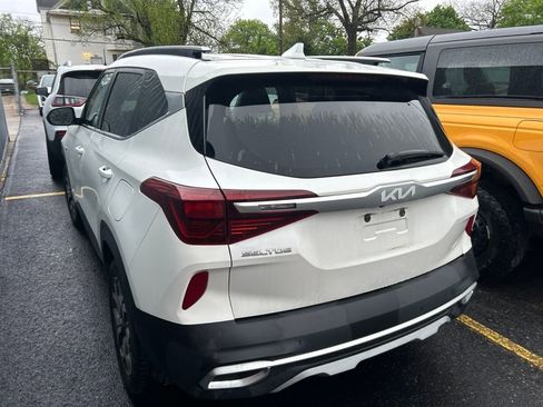 Used 2022 Kia Seltos EX AWD/4WD image 9
