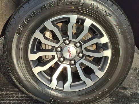 Used 2020 GMC Sierra 1500 AT4 w/ AT4 Preferred Package image 7