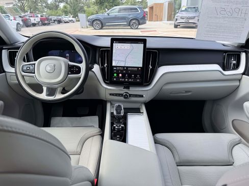 Certified 2026 Volvo XC60 B5 Ultra AWD/4WD image 18