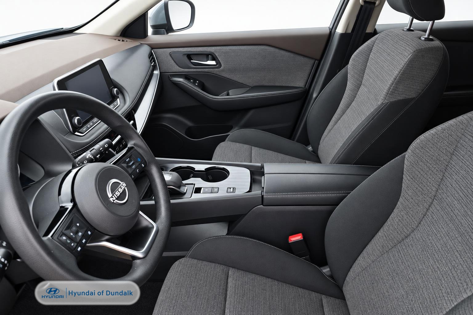 Used 2022 Nissan Rogue SV FWD image 7