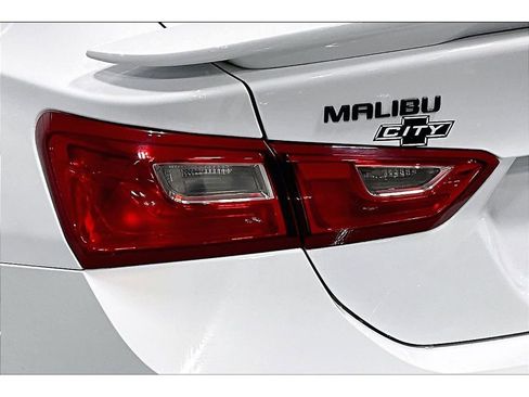 Used 2023 Chevrolet Malibu RS w/ LPO, Floor Liner Package FWD image 30