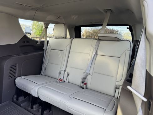 Used 2021 GMC Yukon XL Denali w/ Denali Ultimate Package image 11