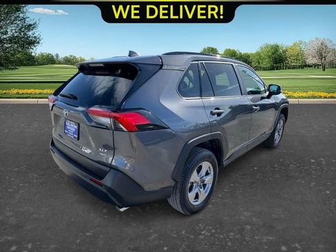 Used 2025 Toyota RAV4 XLE AWD/4WD image 5