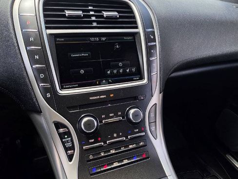 Used 2016 Lincoln MKX Reserve w/ Luxury Package AWD/4WD image 15