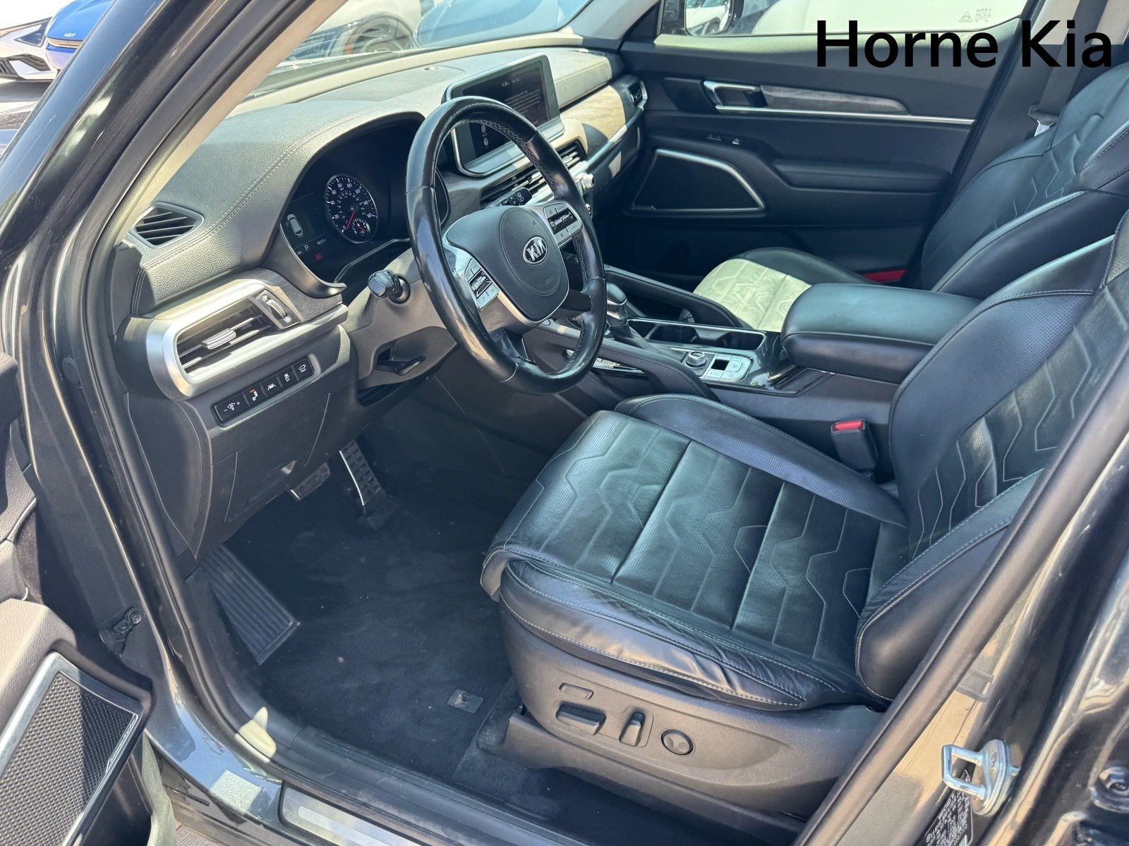 Used 2020 Kia Telluride SX w/ SX Prestige Package AWD/4WD image 9