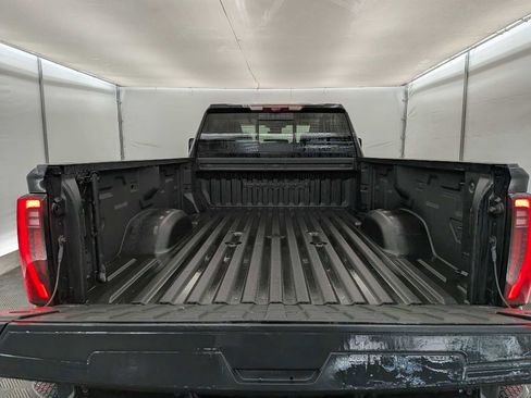 Used 2024 GMC Sierra 3500 Denali w/ Denali Reserve Package image 34