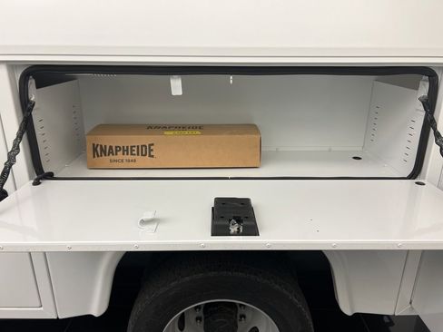 New 2025 Ford F550 4x4 Crew Cab Super Duty image 31