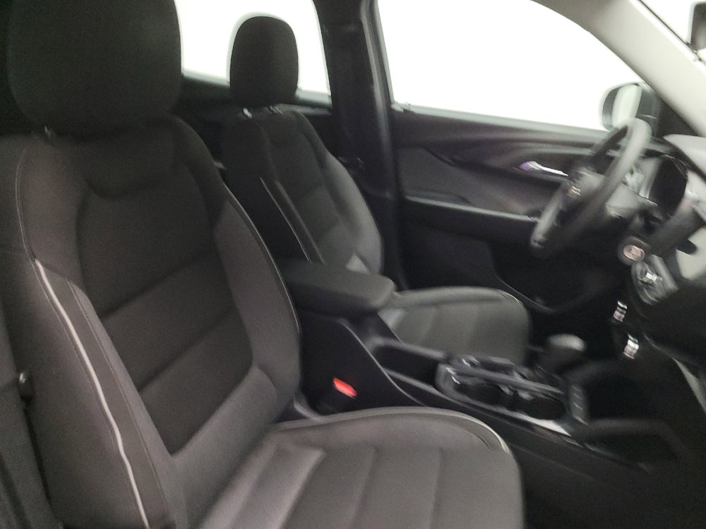 Used 2021 Chevrolet TrailBlazer LS FWD image 21