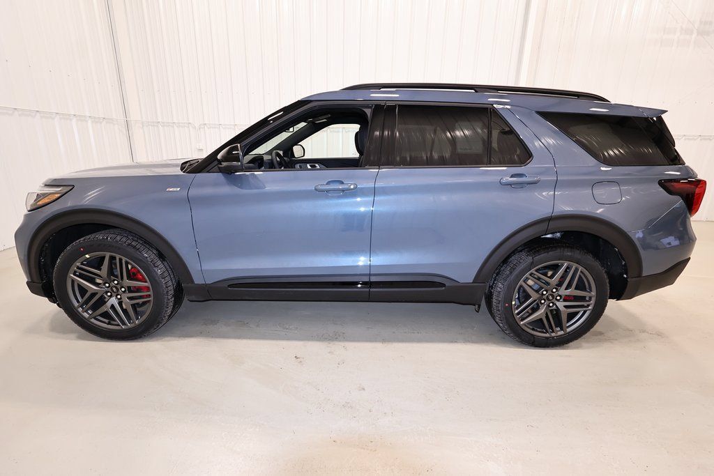 New 2026 Ford Explorer ST-Line w/ ST-Line Street Pack AWD/4WD image 6