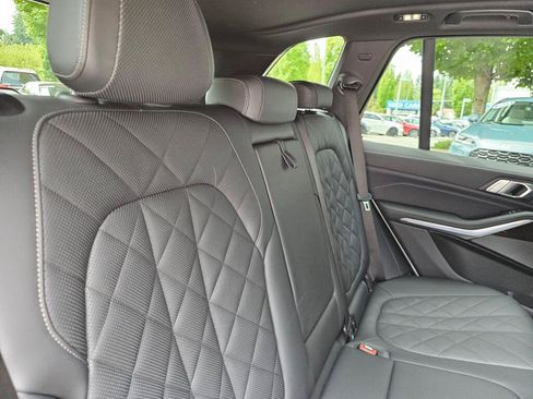 Used 2026 BMW X5 xDrive40i AWD/4WD image 12