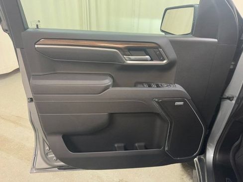 New 2026 Chevrolet Silverado 1500 RST w/ Dark Appearance Package AWD/4WD image 15