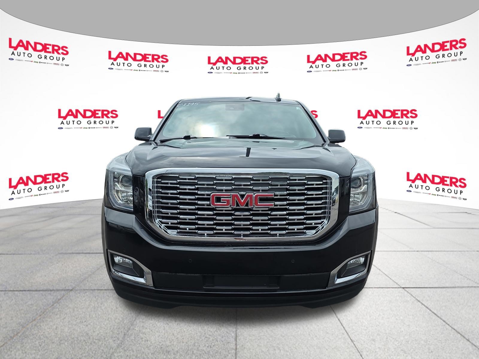 Used 2020 GMC Yukon Denali w/ Denali Premium Package AWD/4WD image 8