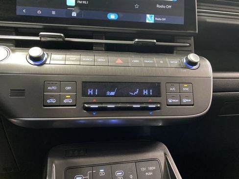 Certified 2025 Hyundai Kona SEL image 17