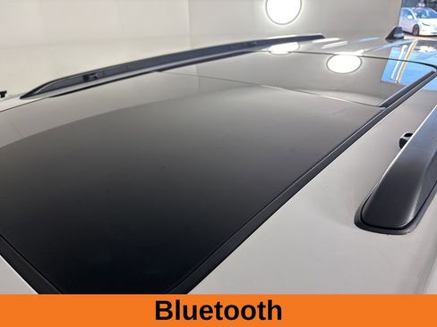 Used 2024 Jeep Grand Cherokee L Limited w/ Luxury Tech Group II image 9