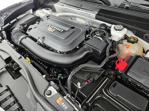 Used 2022 Cadillac XT4 Premium Luxury w/ Enhanced Visibility Package image 19