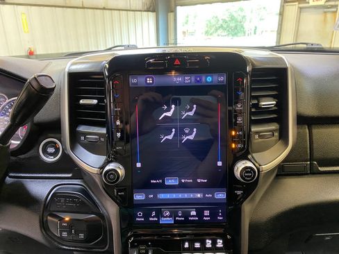 Used 2026 RAM 2500 Big Horn AWD/4WD image 40