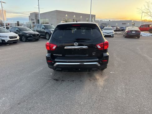 Used 2018 Nissan Pathfinder SL w/ SL Premium Package image 6