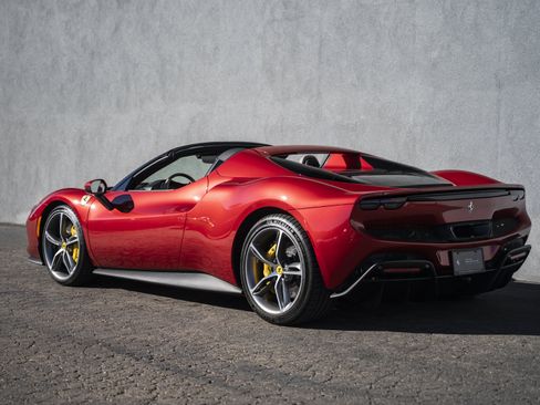 Used 2025 Ferrari 296 GTS RWD image 3