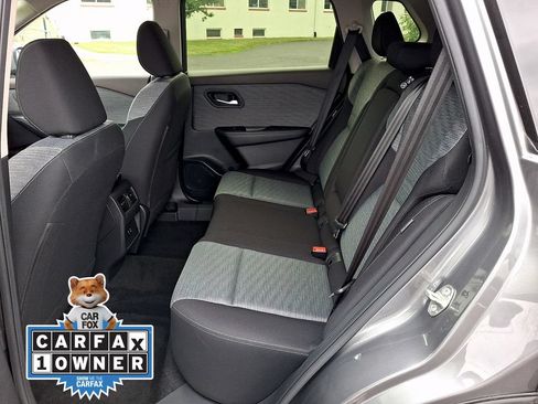 Used 2023 Nissan Rogue SV AWD/4WD image 12