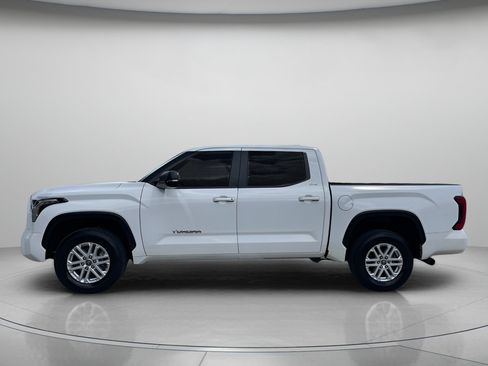 Used 2024 Toyota Tundra SR5 w/ SR5 Premium Package AWD/4WD image 5