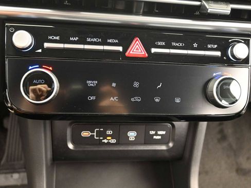 New 2026 Hyundai Tucson Blue SE image 18