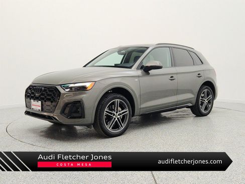 Used 2023 Audi Q5 e Premium Plus w/ Premium Plus Package AWD/4WD image 1