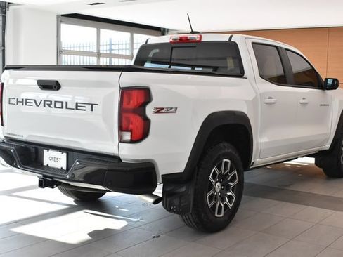 Used 2024 Chevrolet Colorado Z71 w/ Z71 Convenience Package 2 AWD/4WD image 6