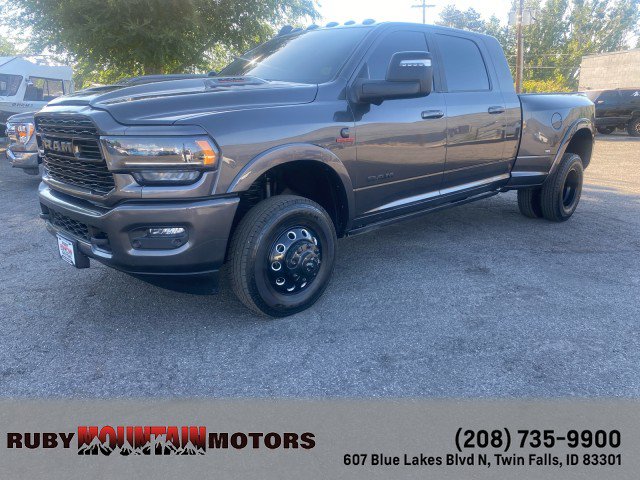 Used 2024 RAM 3500 Limited AWD/4WD image 3