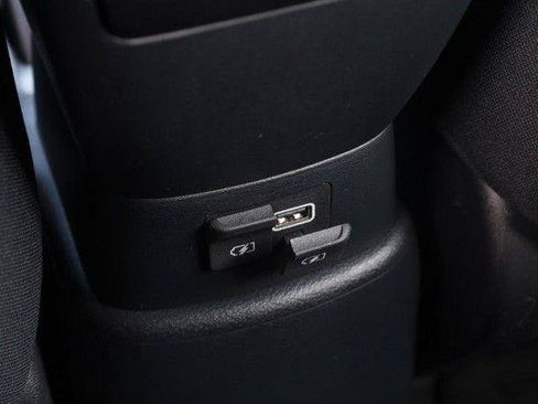 Used 2022 Nissan Kicks S FWD image 20