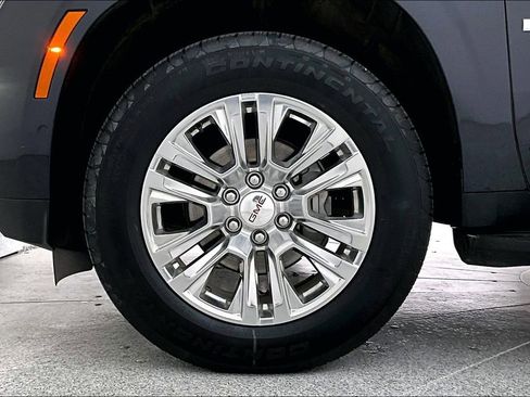 Used 2025 GMC Yukon Denali image 12