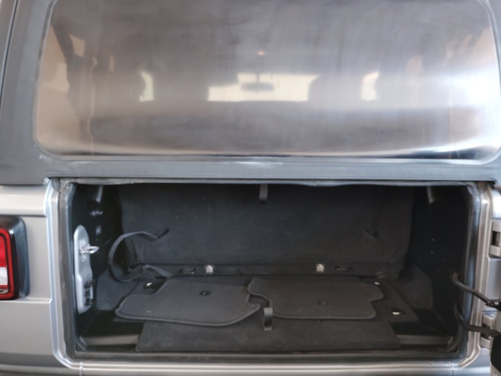 Used 2018 Jeep Wrangler Sport AWD/4WD image 17