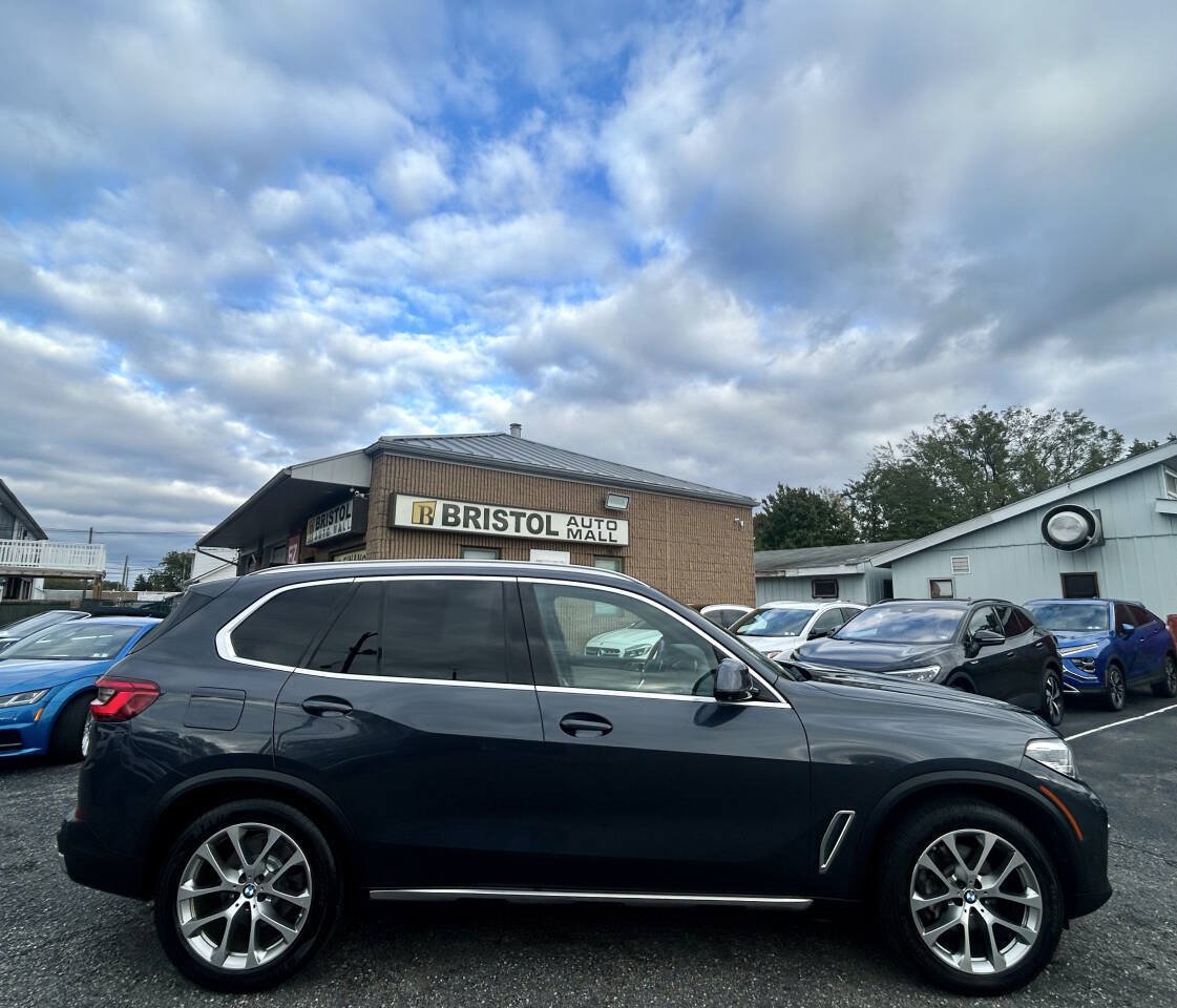 Used 2020 BMW X5 xDrive40i w/ Premium Package AWD/4WD image 2
