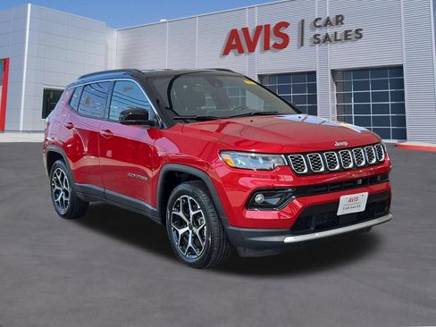 Used 2025 Jeep Compass Limited AWD/4WD image 3