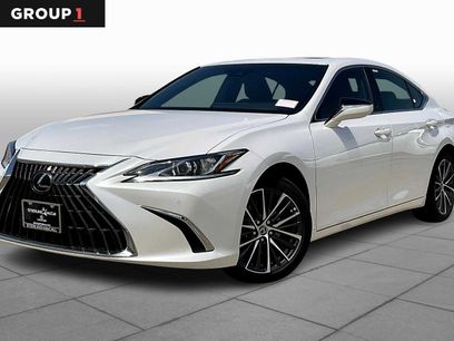 Certified 2025 Lexus ES 300h w/ Premium Package