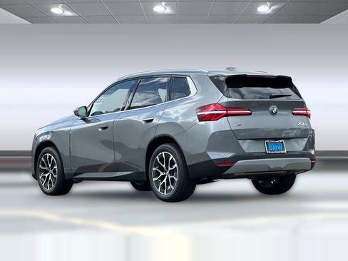 Used 2026 BMW X3 xDrive30 image 3