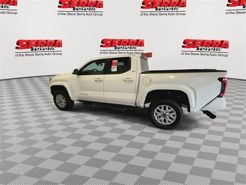 Used 2024 Toyota Tacoma SR5 image 7