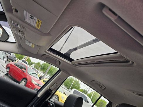 Used 2009 MAZDA MAZDA5 Grand Touring FWD image 14