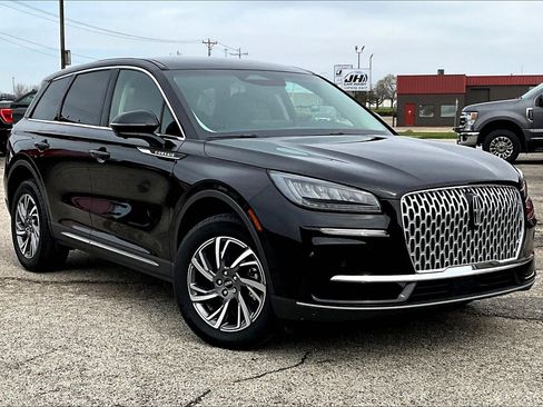 Used 2024 Lincoln Corsair AWD w/ Equipment Group 101A image 35