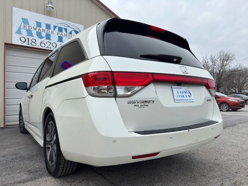 Used 2014 Honda Odyssey Touring image 24