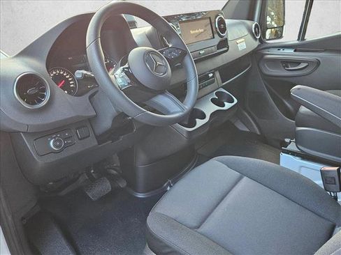 New 2026 Mercedes-Benz Sprinter 2500 image 3
