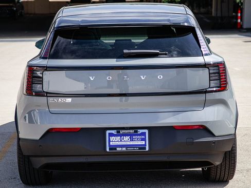 New 2026 Volvo EX30 Ultra w/ Climate Package image 5